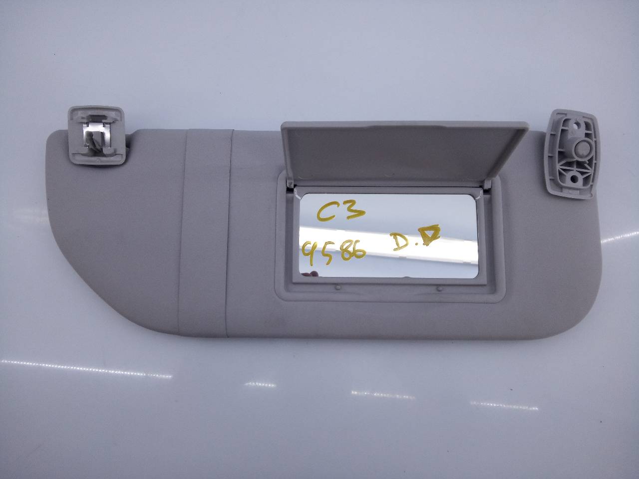 TOYOTA C1 1 generation (2005-2016) Right Side Sun Visor E3-B2-23-1 21796427