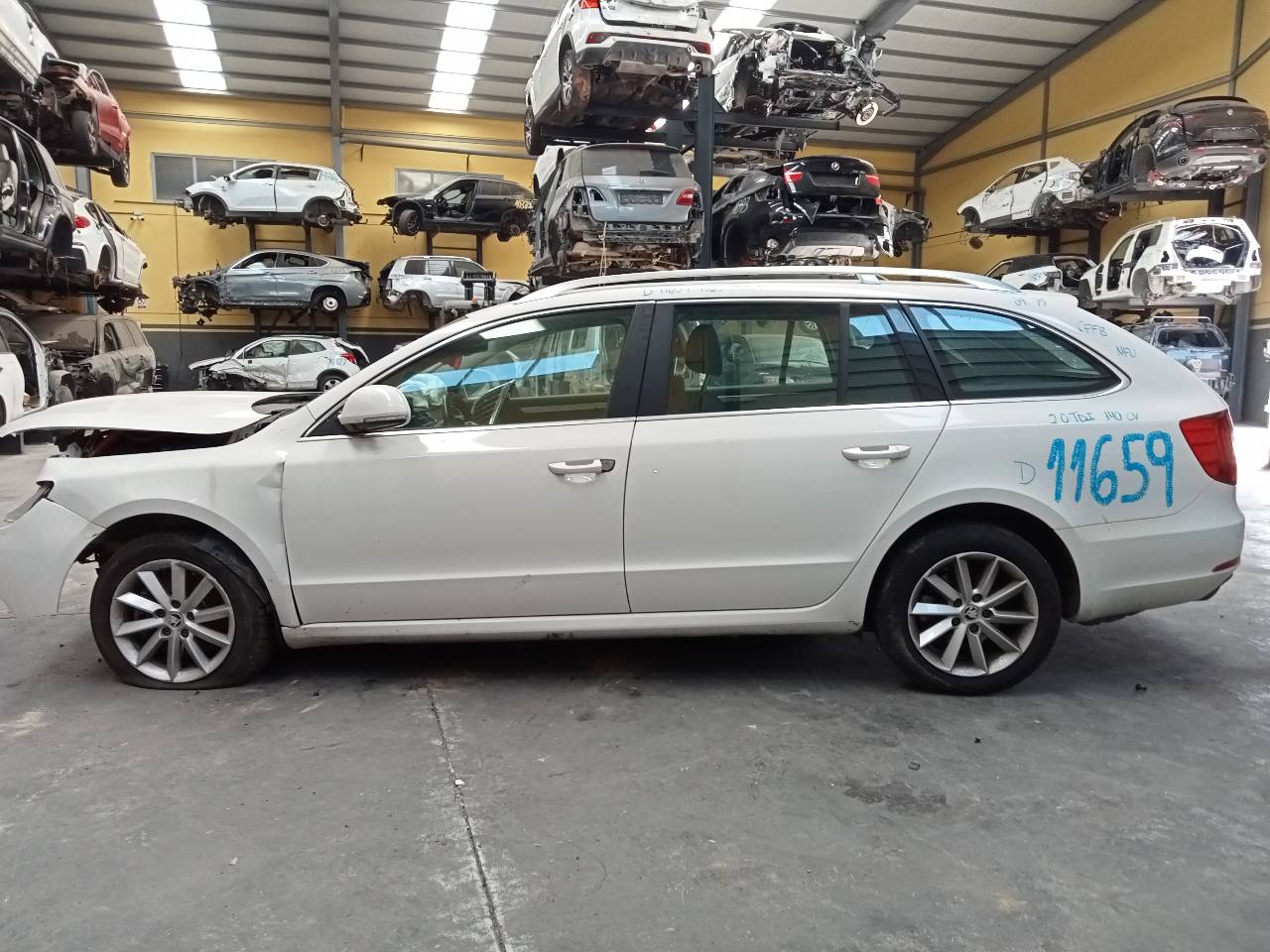 SKODA Superb 2 generation (2008-2015) Motor de control geam ușa  stânga spate 8K0959811A,E1-A5-51-1 26270517