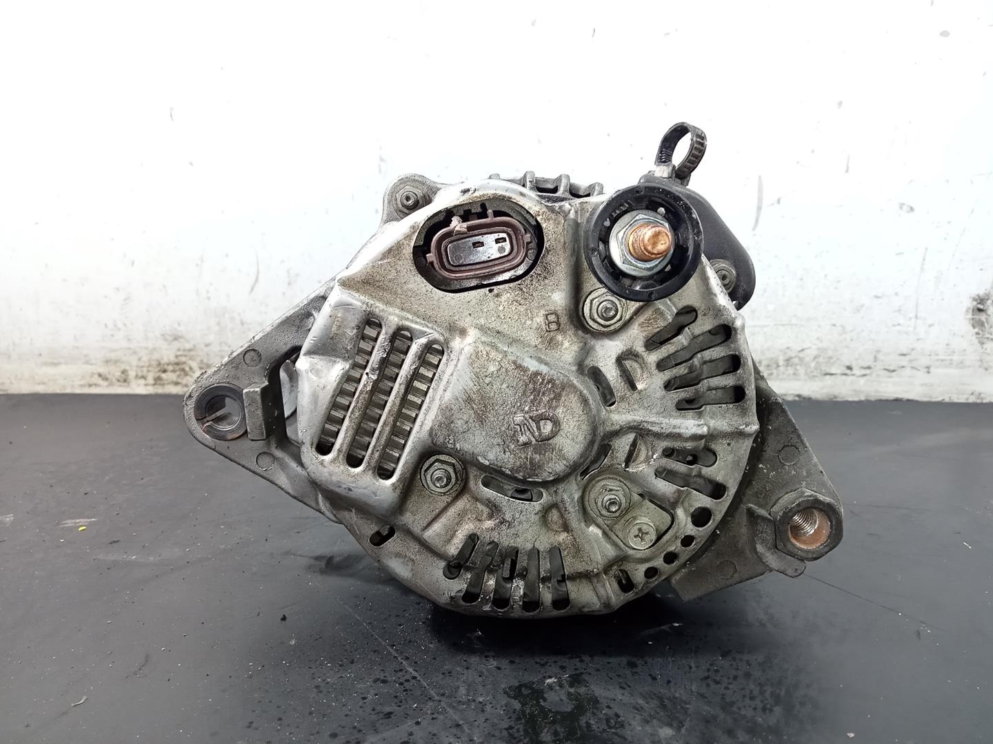 KIA Sorento 1 generation (2002-2011) Alternator 373004A300,P3-A4-9-2 21824023