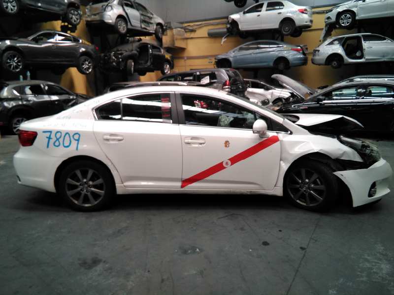 TOYOTA Avensis Rear left door window lifter 8570102010, AV2621004351, E2-B4-40-2 18626643