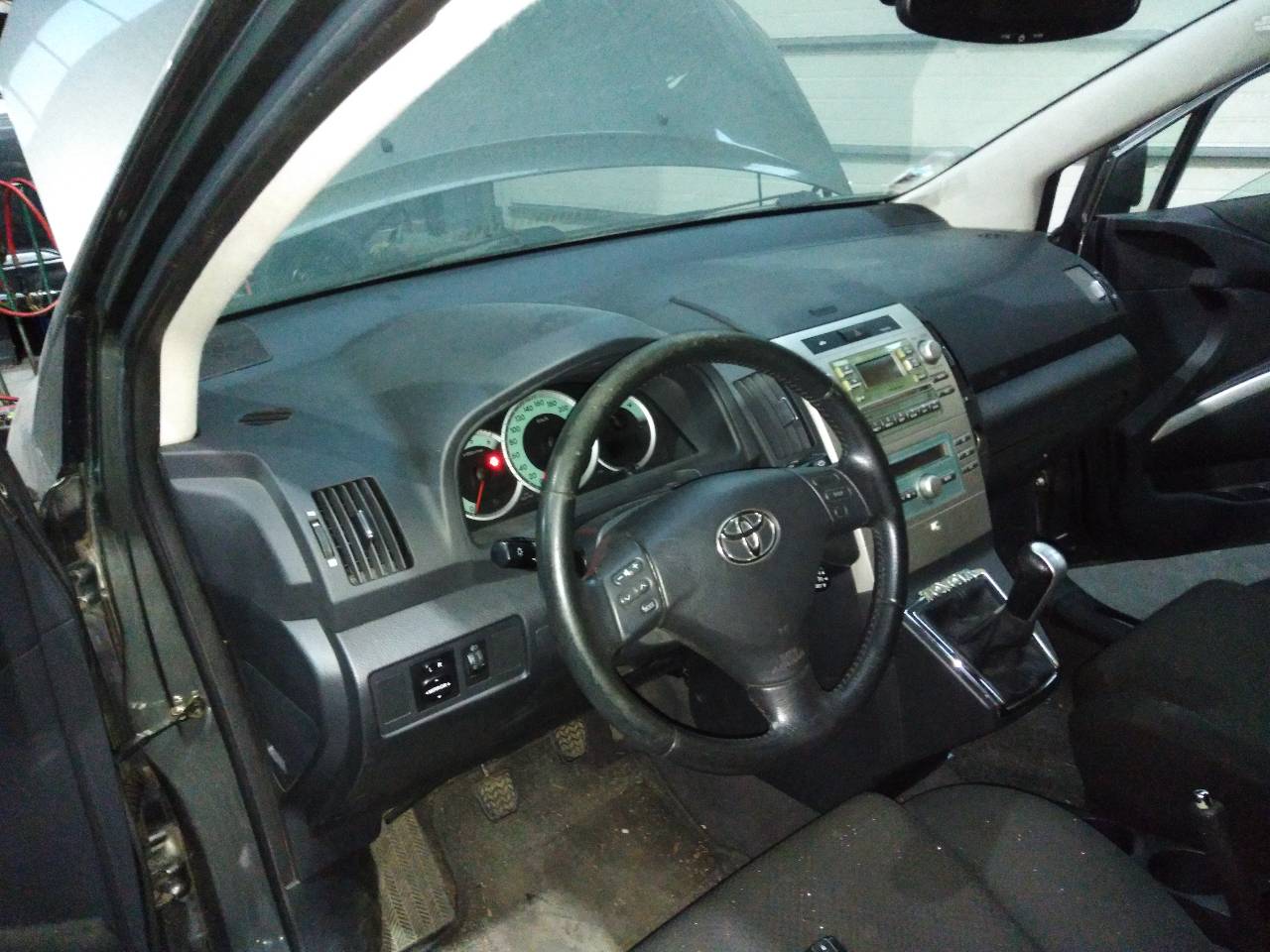 TOYOTA Corolla Verso 1 generation (2001-2009) Priekinių kairių durų langų pakėlimo mygtukai 54355667D, 848200F030, E3-B2-18-3 23294777