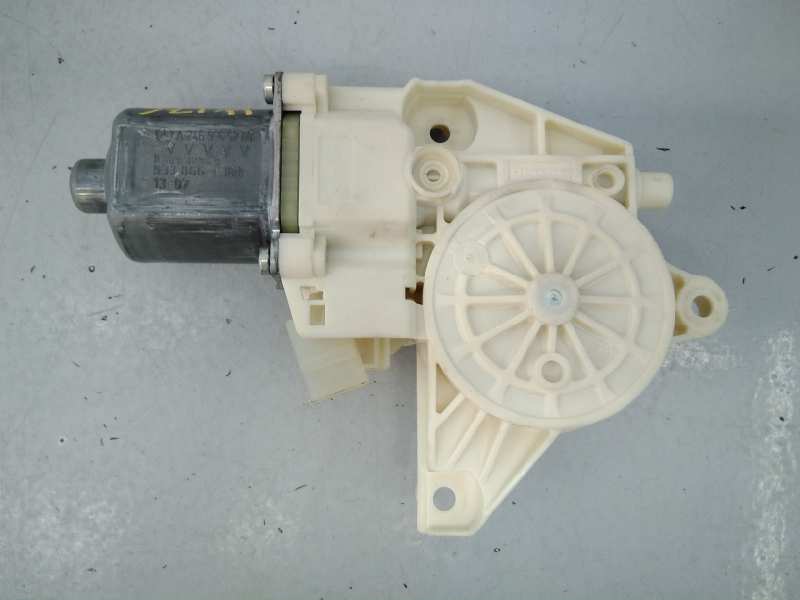 MERCEDES-BENZ A-Class W176 (2012-2018) Front Right Door Window Control Motor E1-A2-36-2,A2469065200 18529774