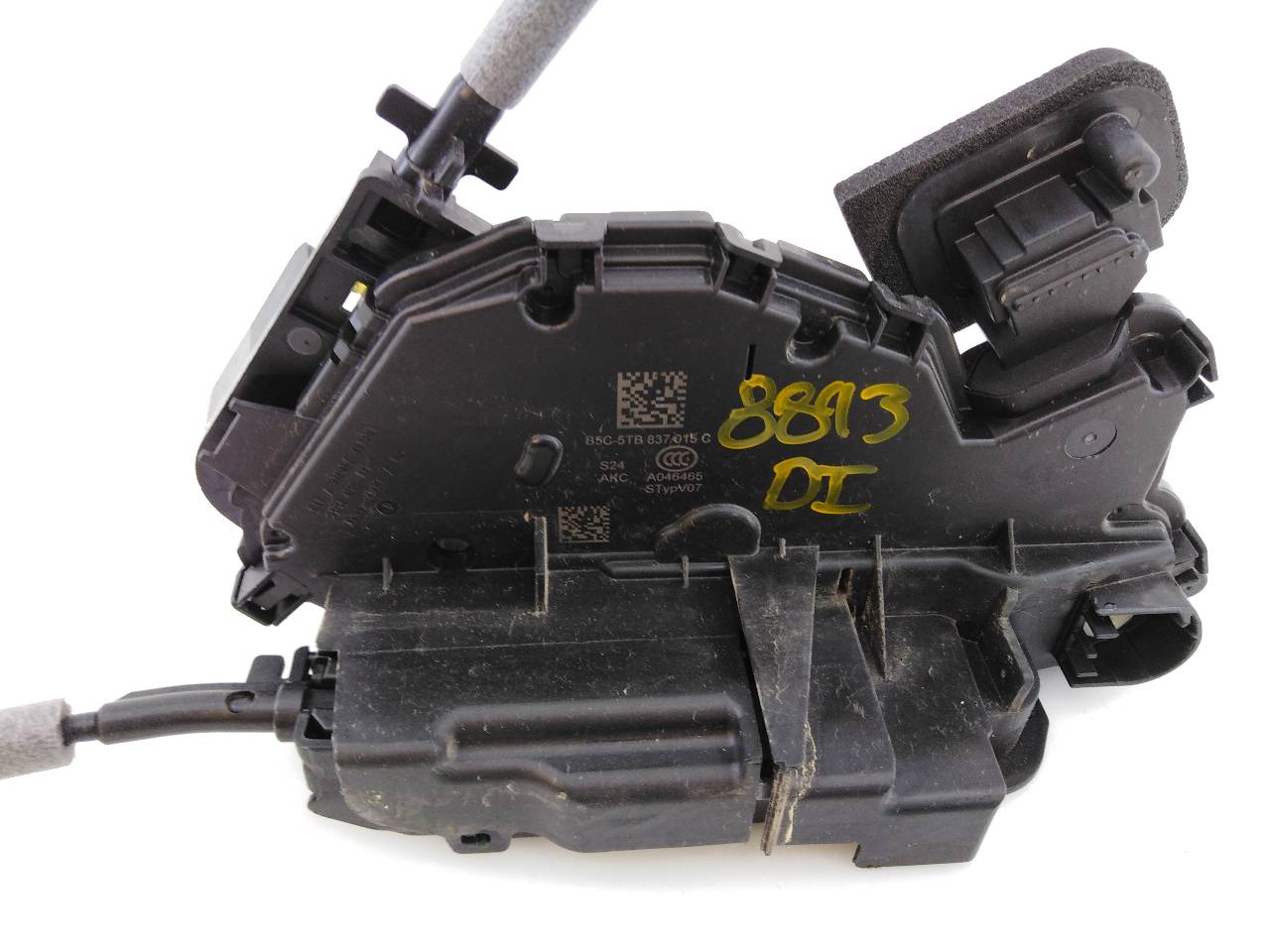 VOLKSWAGEN Golf 7 generation (2012-2024) Front Left Door Lock B5C5TB837015C, E1-B6-32-1 18715453