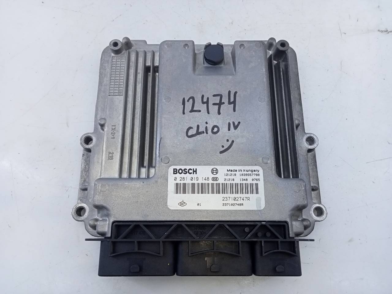 RENAULT Captur 1 generation (2013-2019) Moottorin ohjausyksikkö ECU 237102747R,E2-A1-15-2,E2-A1-15-2 26273017