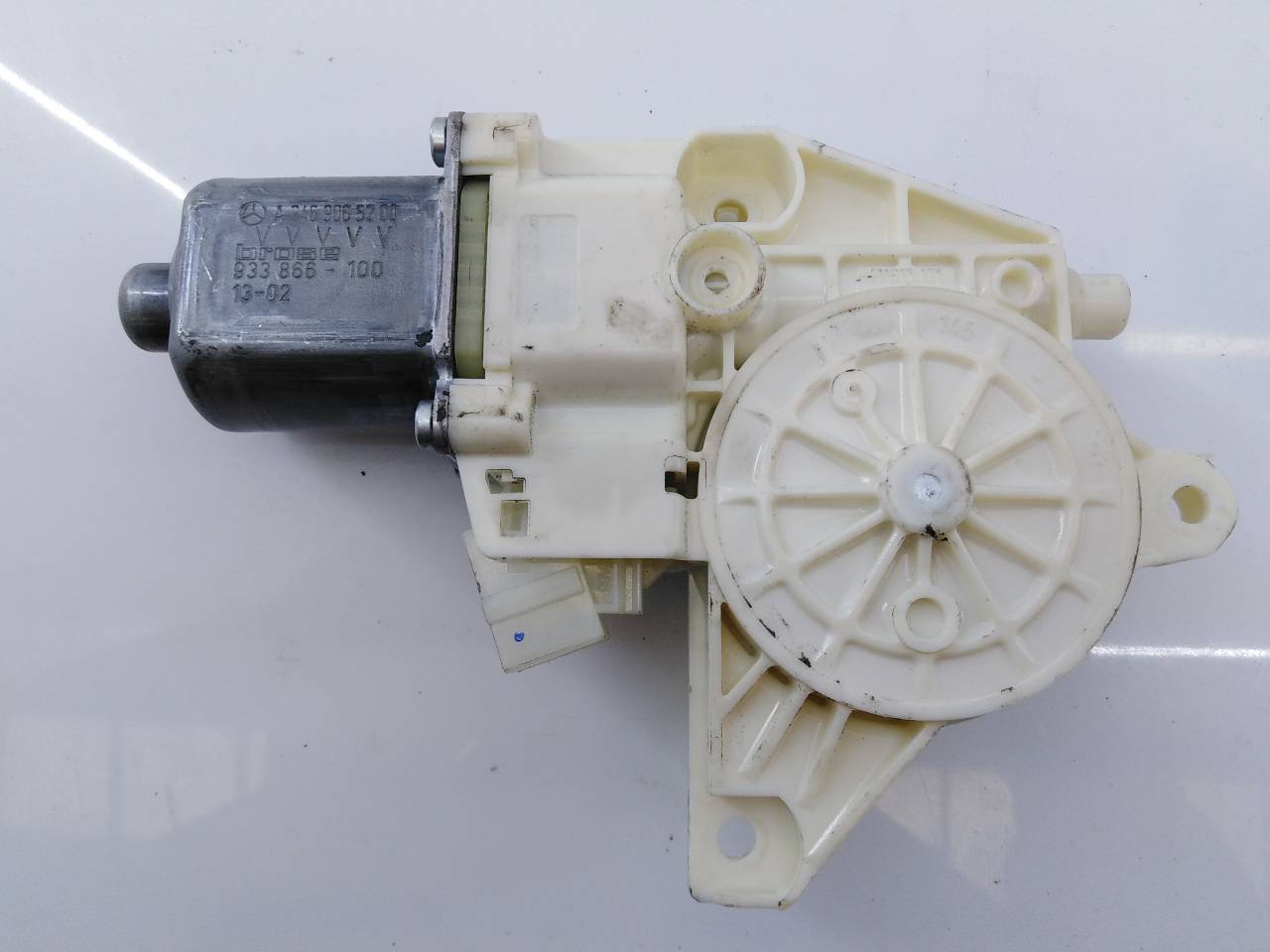 MERCEDES-BENZ A-Class W176 (2012-2018) Front Right Door Window Control Motor A2469065200,0130322691,E1-A2-3-1 18690394