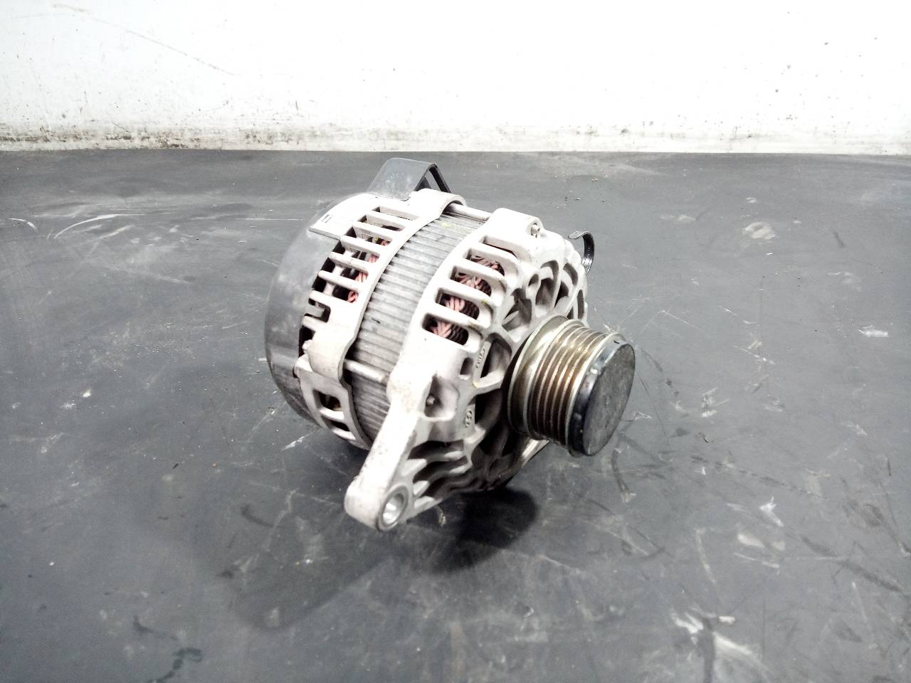 KIA Carens 3 generation (RP) (2013-2019) Alternator 8400290, P3-B5-9-3 24454229