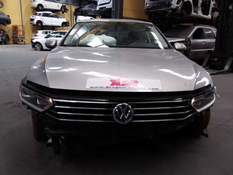 VOLKSWAGEN Passat B8 (2014-2023) Превключвател на лоста на чистачките E2-A1-3-1 18394644