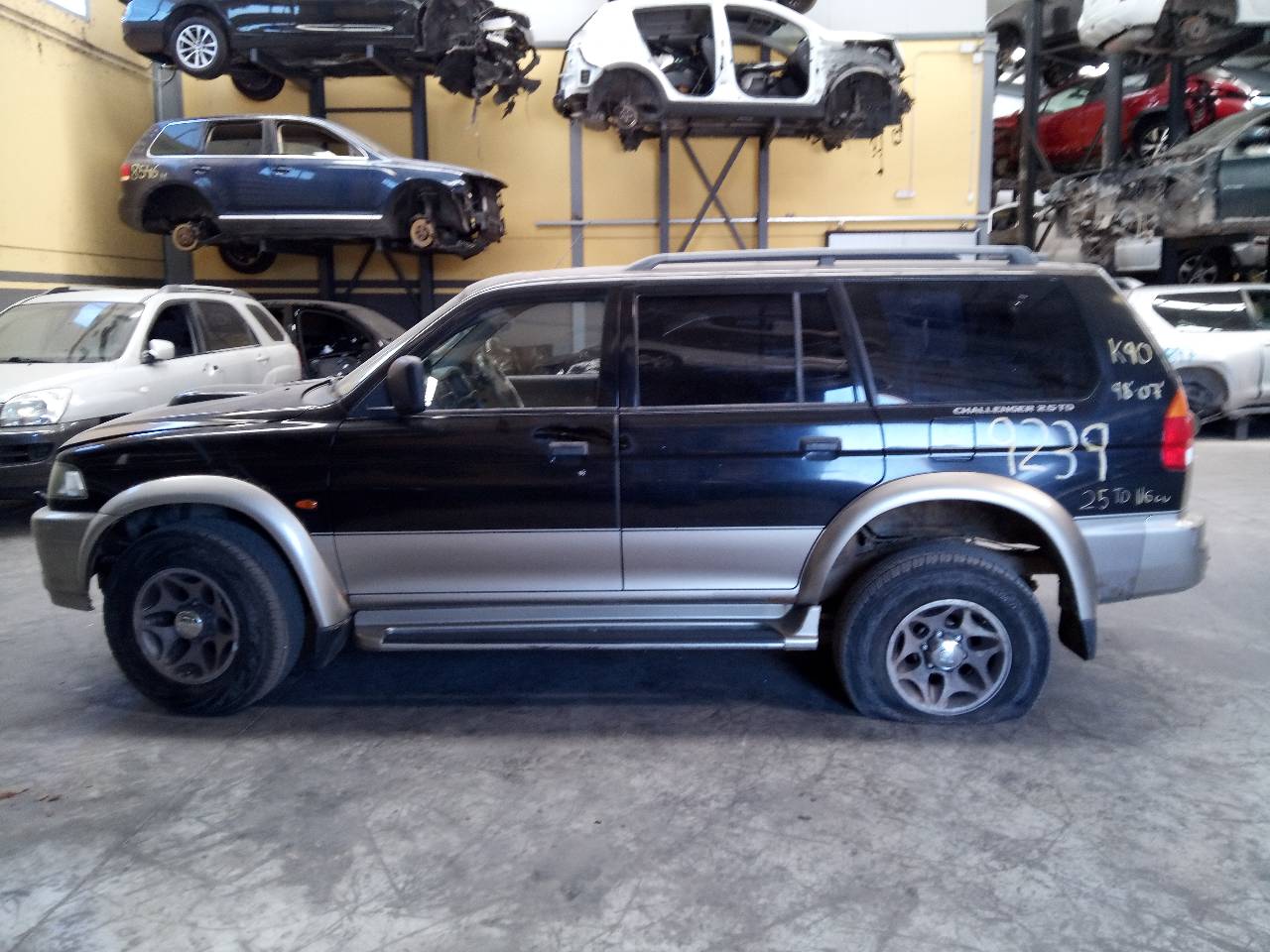 VOLKSWAGEN Pajero Sport 1 generation (1996-2008) Моторчик заднего стеклоочистителя 1L45, E2-B4-60-1 18738036