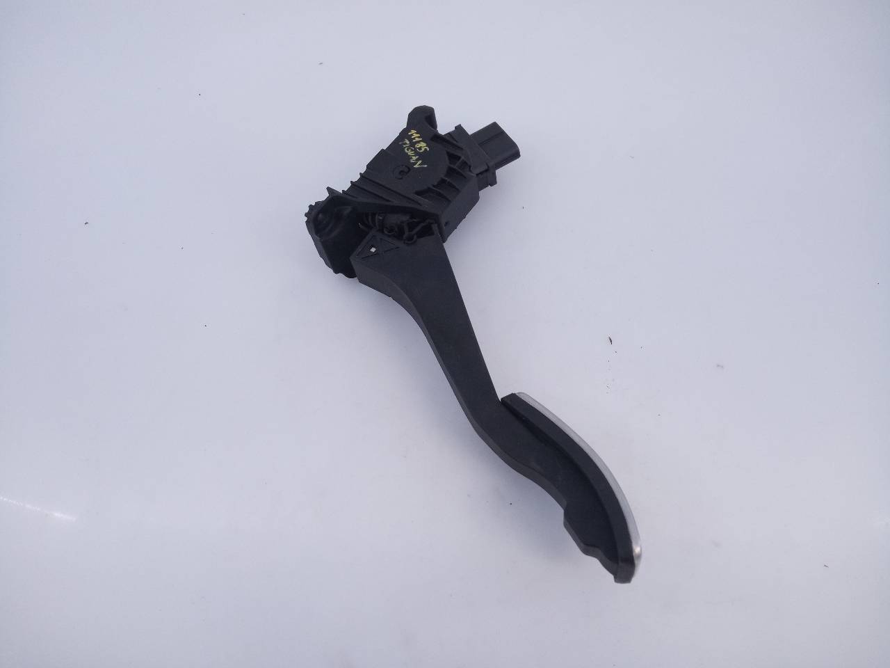 VOLKSWAGEN Tiguan 1 generation (2007-2017) Throttle Pedal 5Q1723503J, 6PV01062113, E2-A1-23-8 20965547