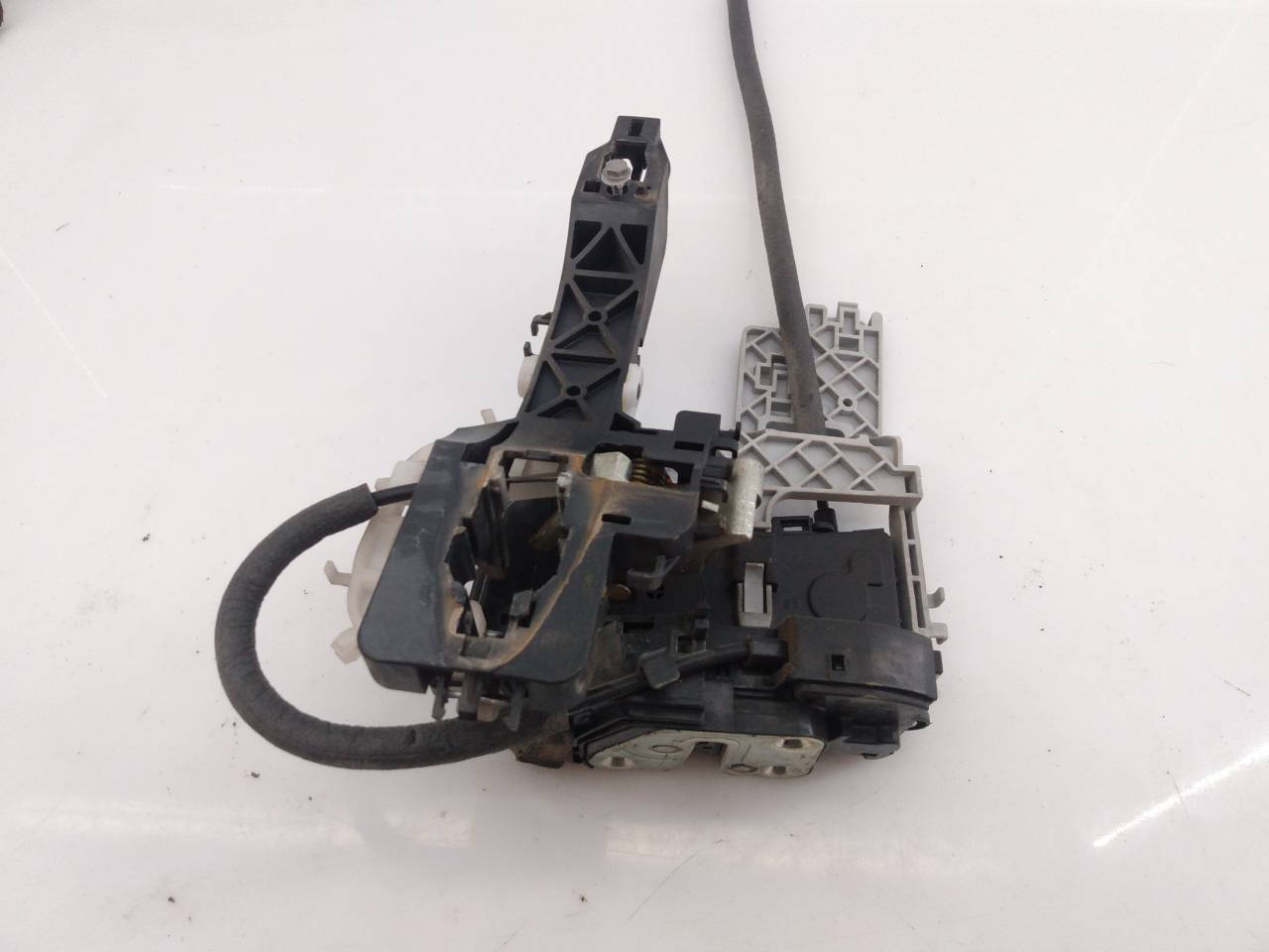 KIA Sportage 3 generation (2010-2015) Front Right Door Lock 813203U010, E2-B5-30-2 18778352