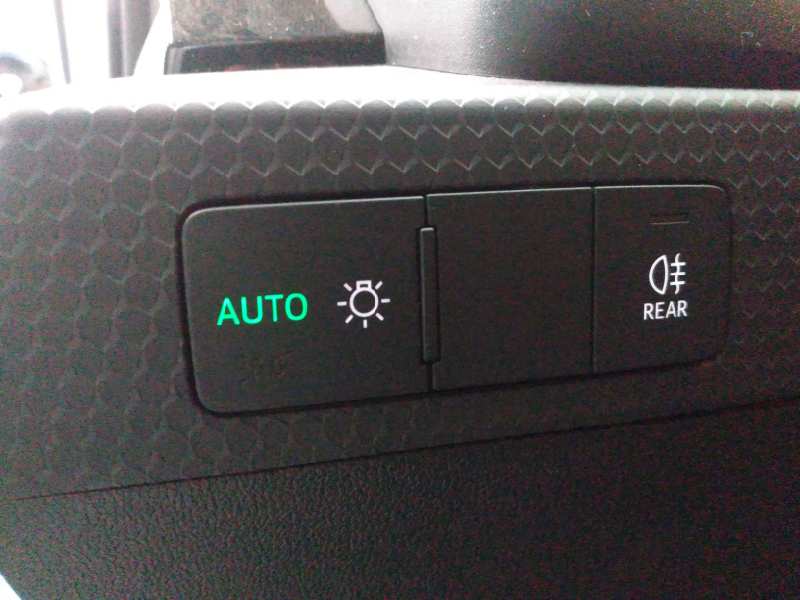 AUDI A1 GB (2018-2024) Headlight Switch Control Unit 24011756