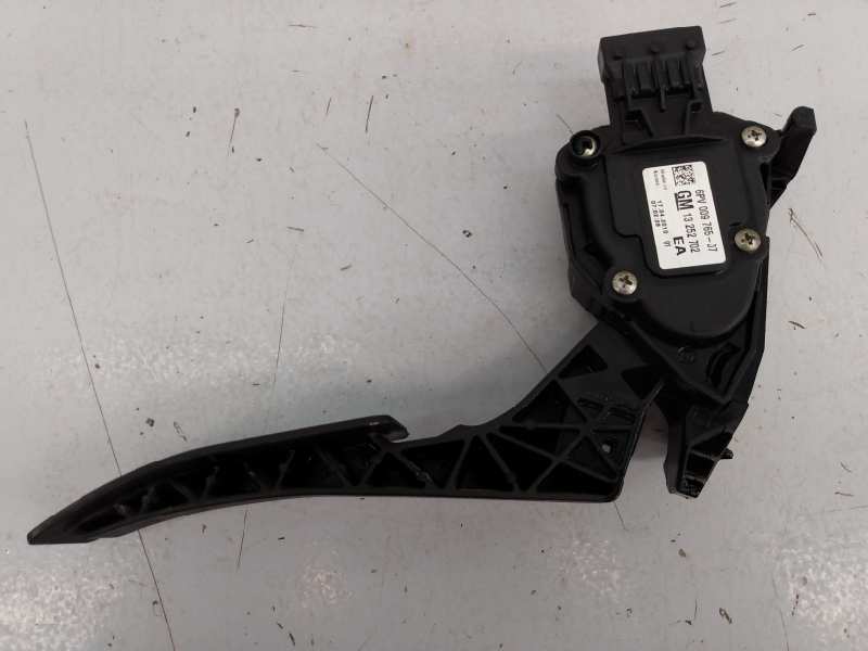 CHEVROLET Cruze 1 generation (2009-2015) Throttle Pedal 13252702, 6PV009765, E3-A5-14-1 18538451