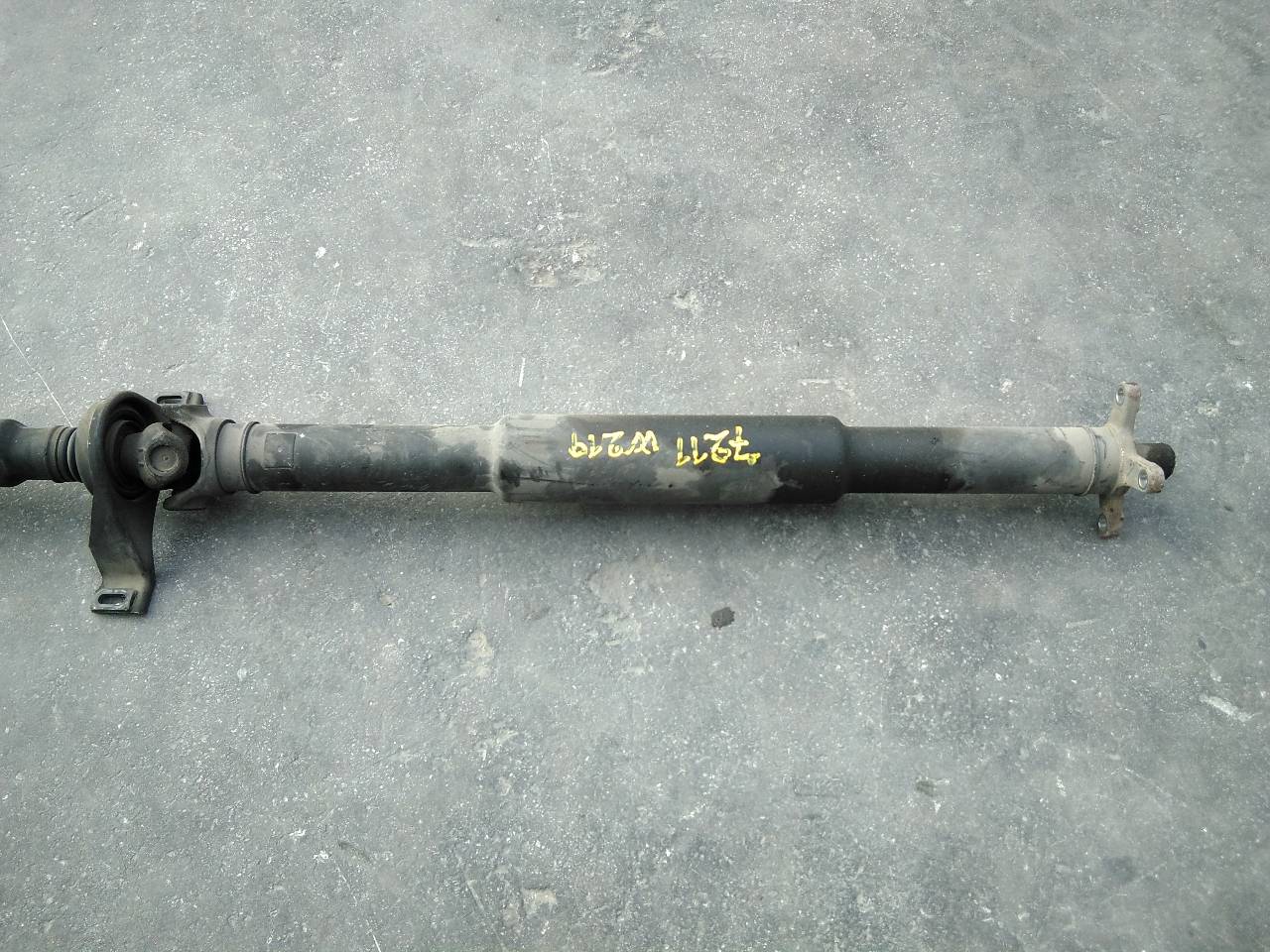 MERCEDES-BENZ CLS-Class C219 (2004-2010) Gearbox Short Propshaft A2118906, P1-A1-36 18558834