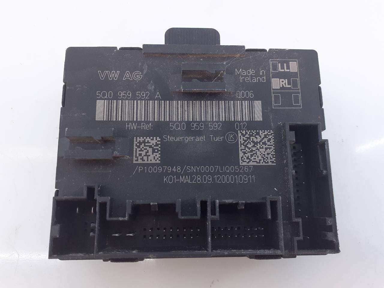 VOLKSWAGEN Golf 7 generation (2012-2024) Front Right Door Control Unit 5Q0959592A, E2-A1-23-7 18728778