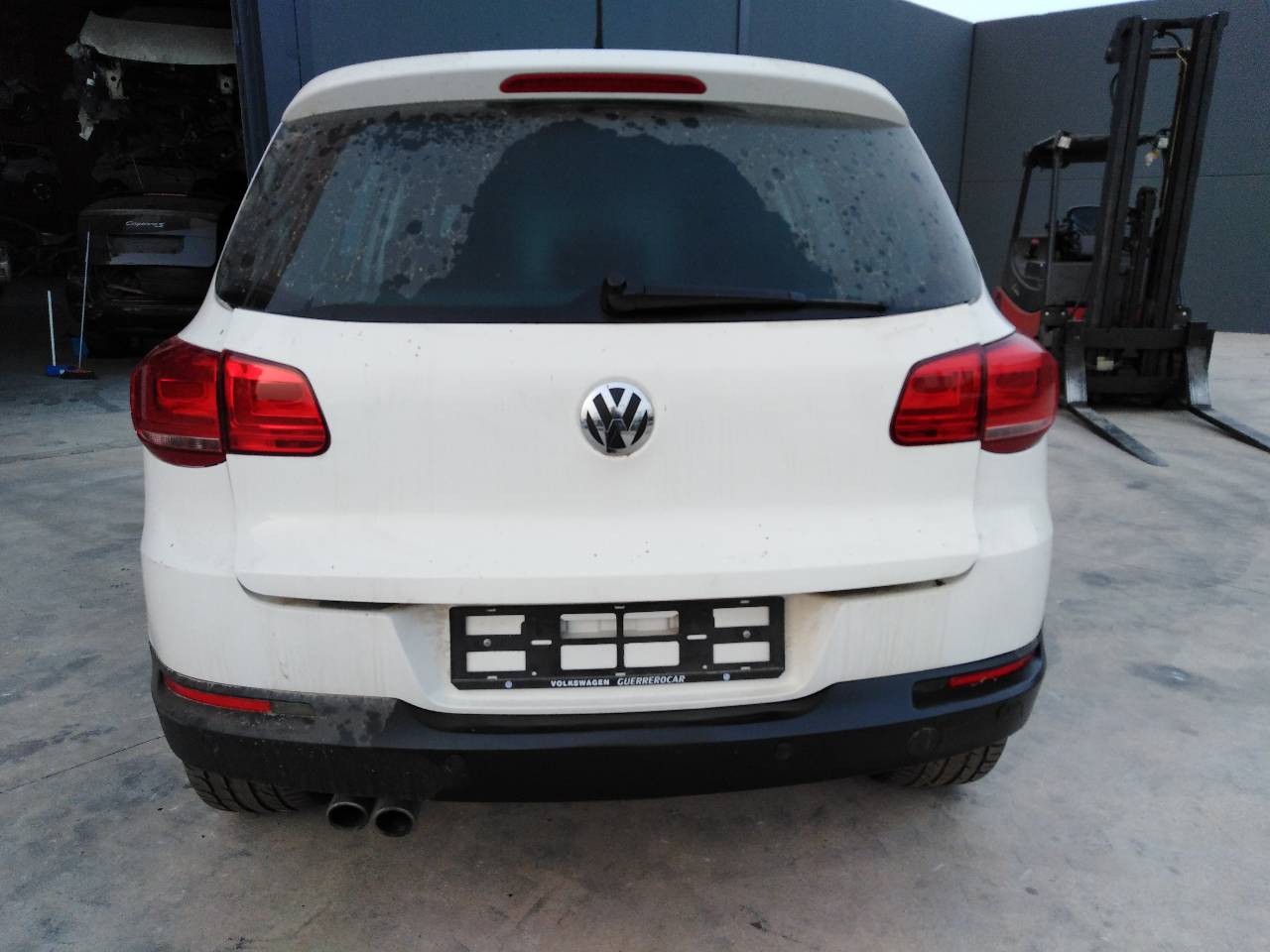 VOLKSWAGEN Tiguan 1 generation (2007-2017) Priekšējo kreiso durvju slēdzene 3C1837015A, E1-B6-44-1 20680791