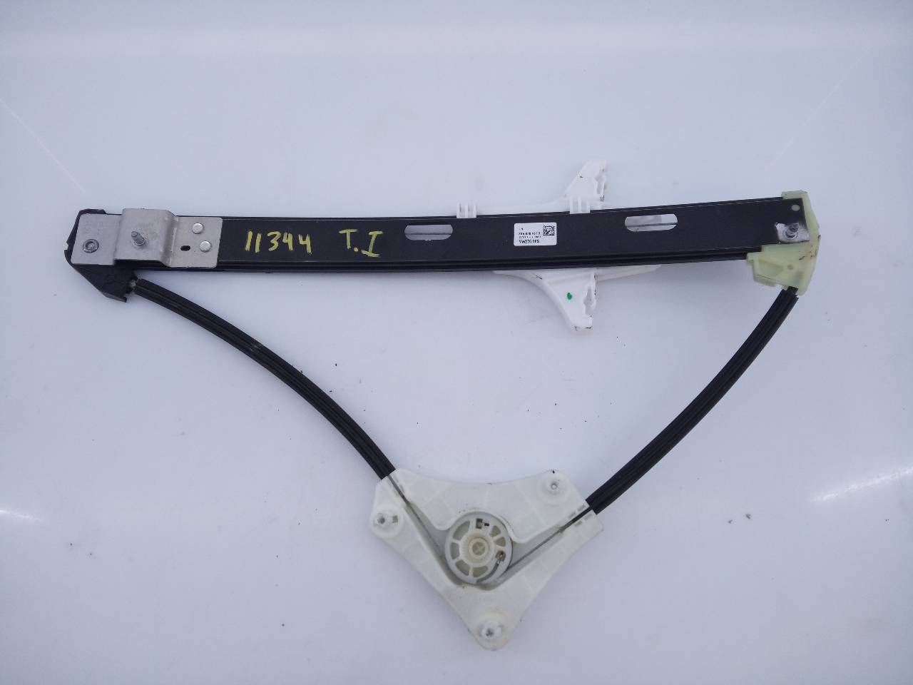 VOLKSWAGEN T-Roc 1 generation (2017-2024) Rear left door window lifter 2GA839461G,VW27608S,E1-B6-32-1 24073104