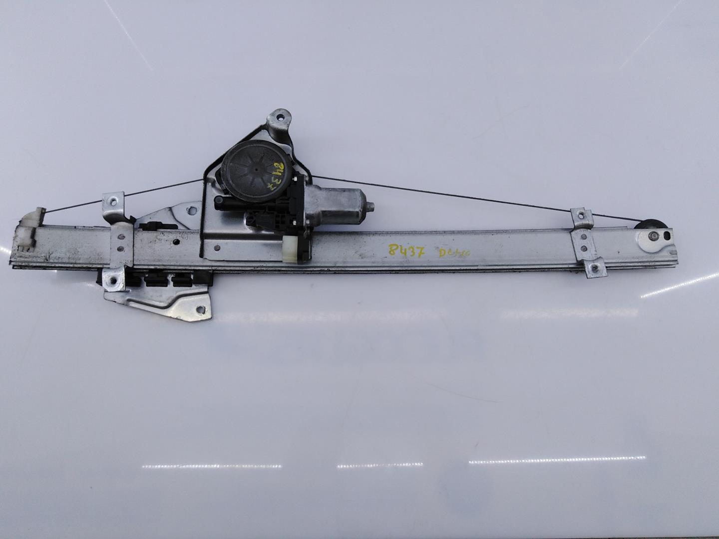 MITSUBISHI Pajero 3 generation (1999-2006) Front Right Door Window Regulator 0620402220,E2-B4-15-1 18683090