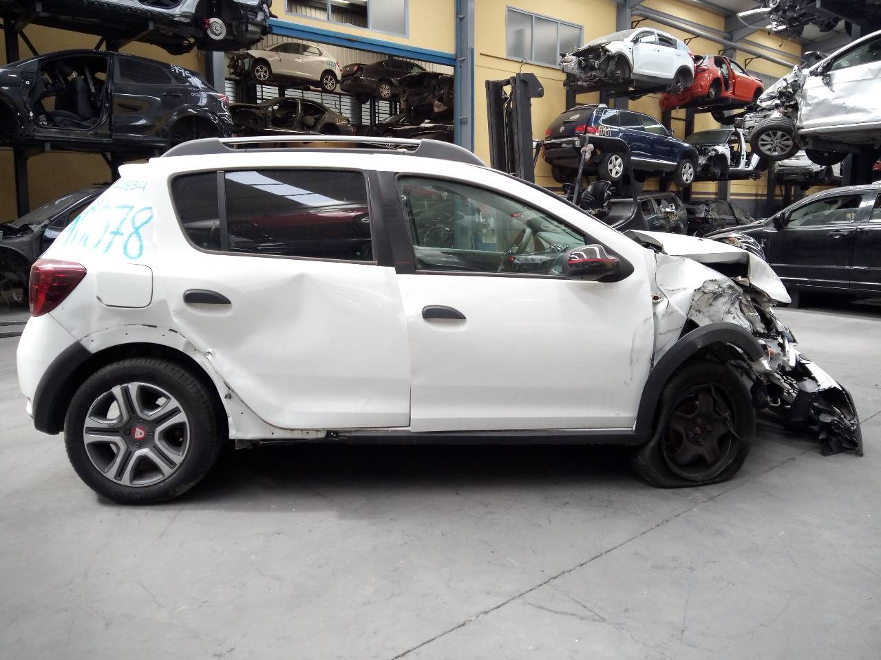 DACIA Sandero 2 generation (2013-2020) Starteris 233000557R, P3-A7-2-2 24047231