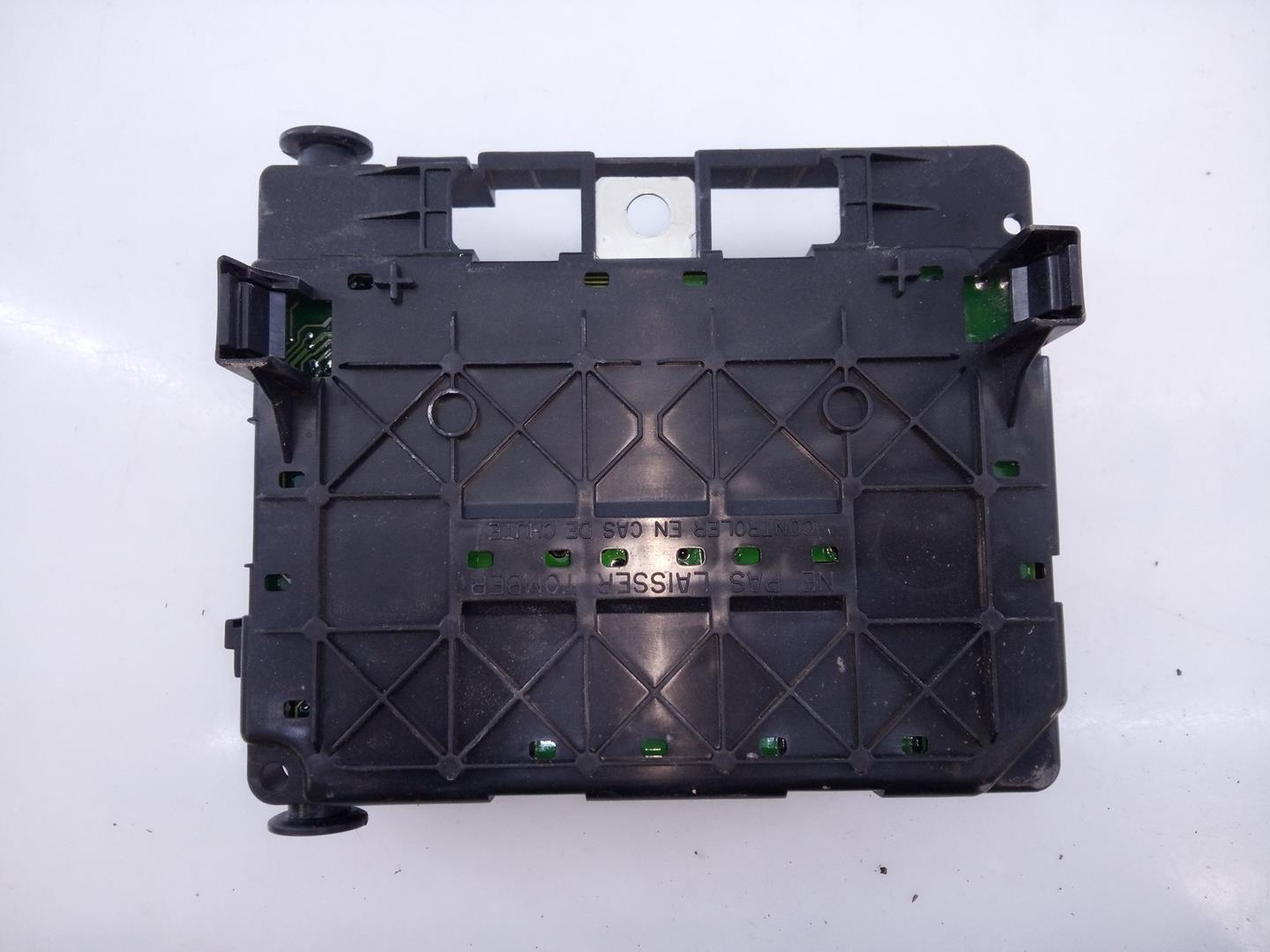 TOYOTA C3 1 generation (2002-2010) Fuse Box 9643498780,E3-B2-40-1 20958178