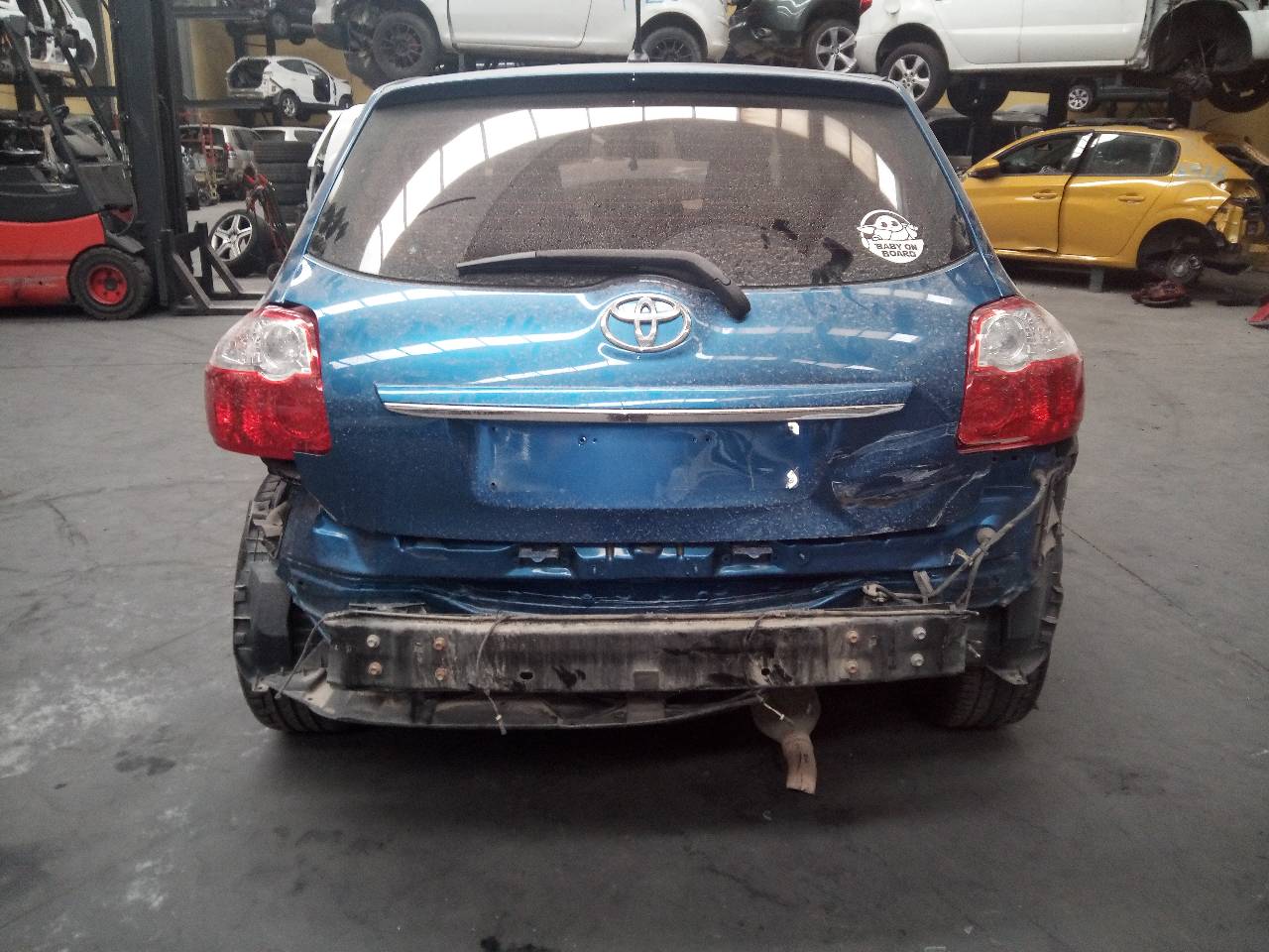 TOYOTA Auris 1 generation (2006-2012) Vasemman etuoven lukko E2-B4-45-1 24032756