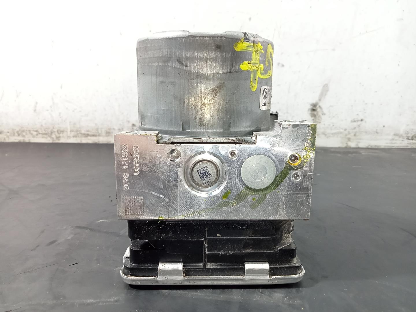 SEAT Ateca 1 generation (2016-2024) ABS Pump 5Q0614517CE,P3-A8-23-2 18617990