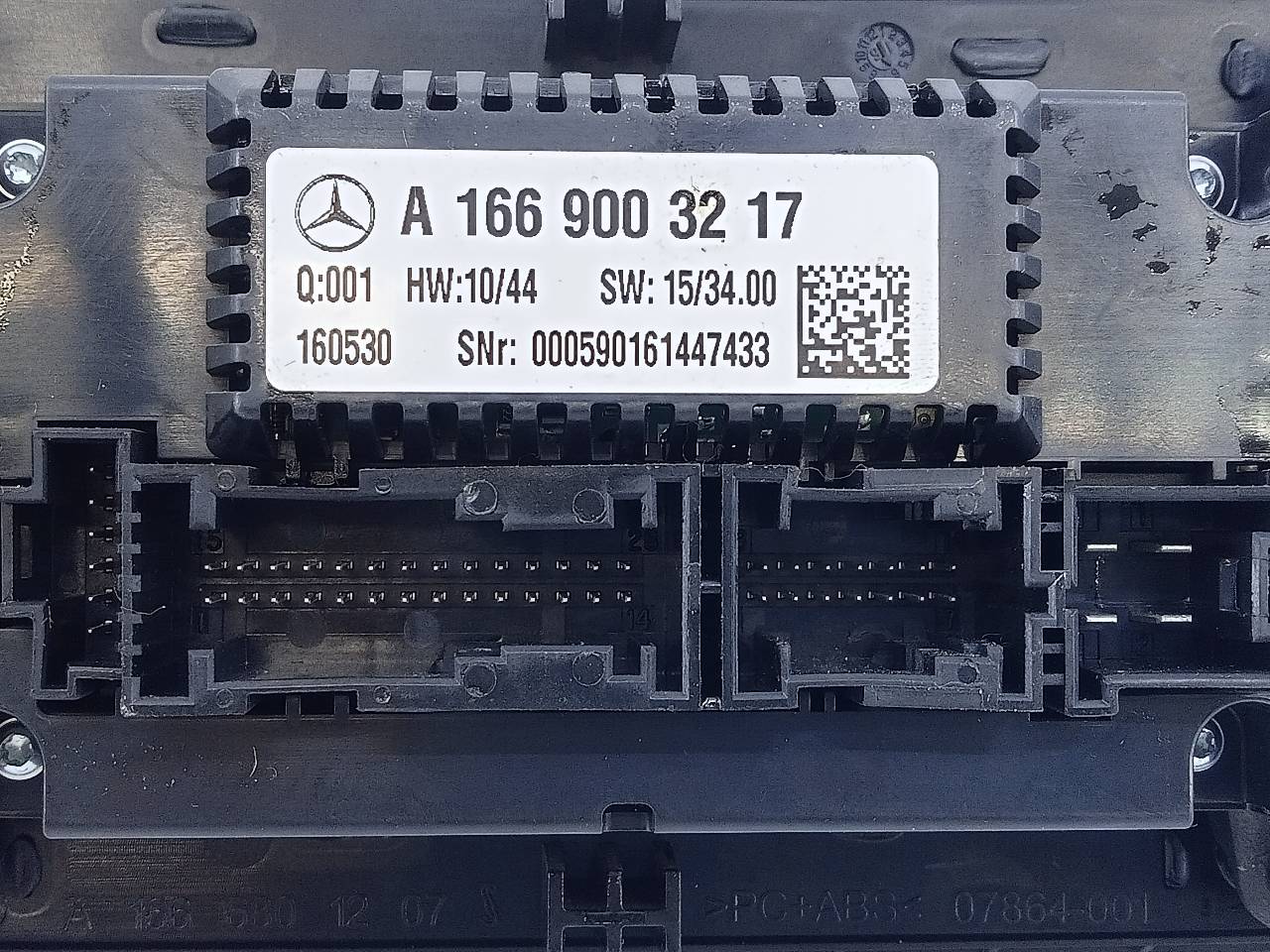 MERCEDES-BENZ GLE W166 (2015-2018) Klimatkontrollenhet A16690003217,E3-A1-3-1 24055903