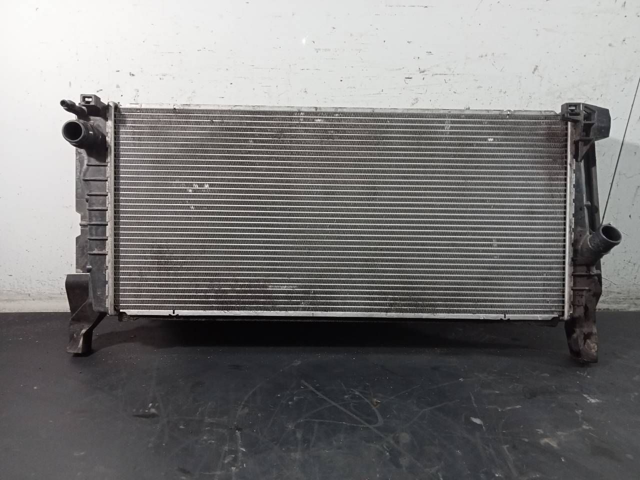 MINI Cooper R56 (2006-2015) Охлаждающий радиатор P2-B6-9 23302489