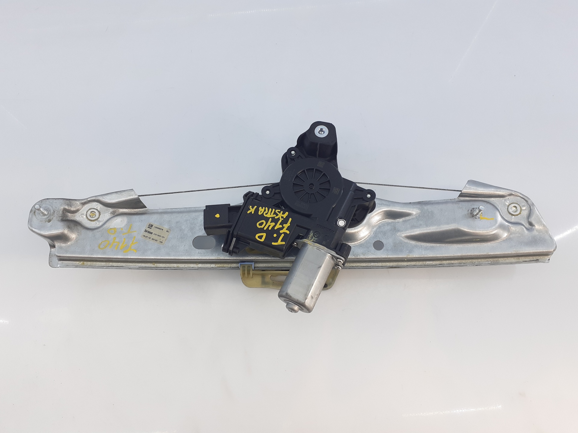 OPEL Astra K (2015-2021) Regulator de geam ușă dreapta spate C46110100, E2-B6-4-1 18550848