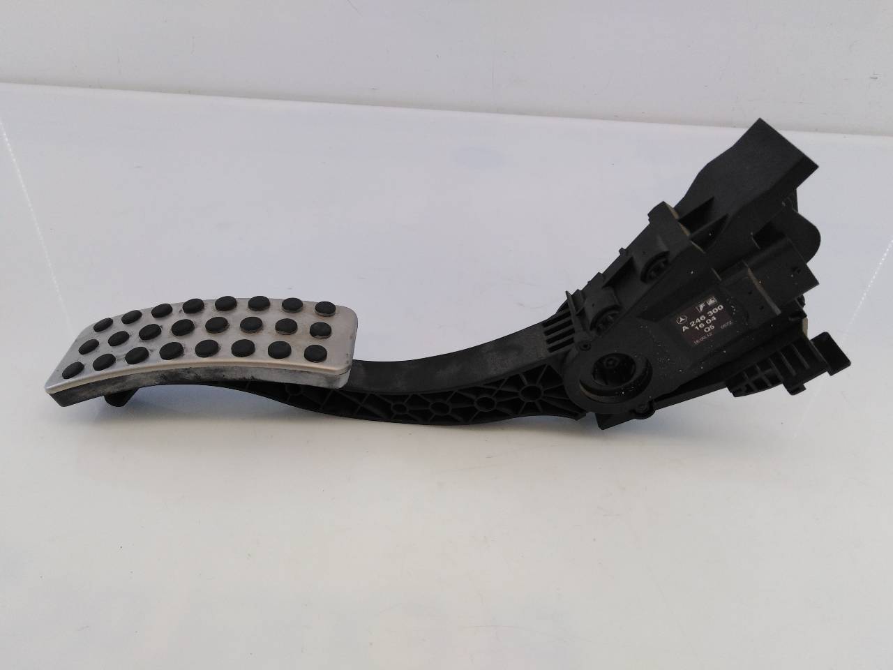 MERCEDES-BENZ A-Class W176 (2012-2018) Throttle Pedal A2463001604, E3-A1-29-1 18711446