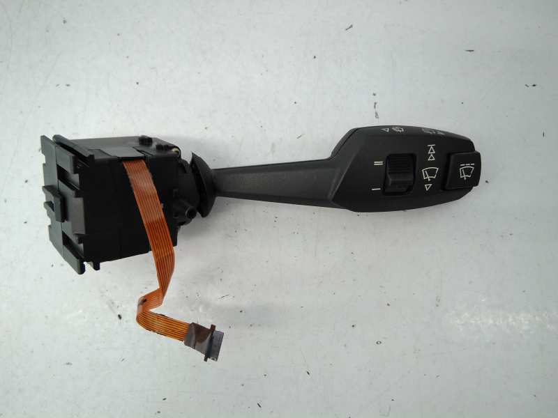 BMW 1 Series F20/F21 (2011-2020) Διακόπτης μοχλού υαλοκαθαριστήρα ένδειξης 01208120,E3-A2-36-2 18528906