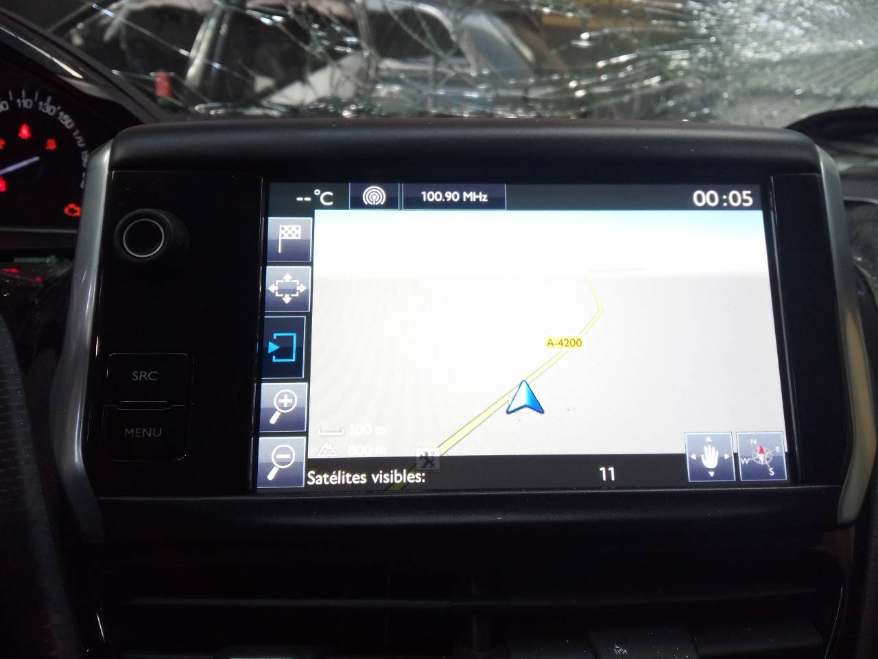 PEUGEOT 208 Peugeot 208 (2012-2015) Musikkspiller med GPS 23301418