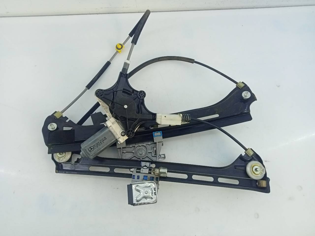 FIAT E-Class W212/S212/C207/A207 (2009-2016) Front Left Door Window Regulator E1-A2-50-1 24070655