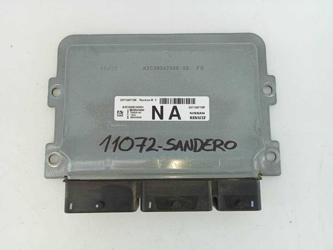 DACIA Sandero 2 generation (2013-2020) Motorkontrolenhed ECU 237109776R,E2-A1-13-3 24453000