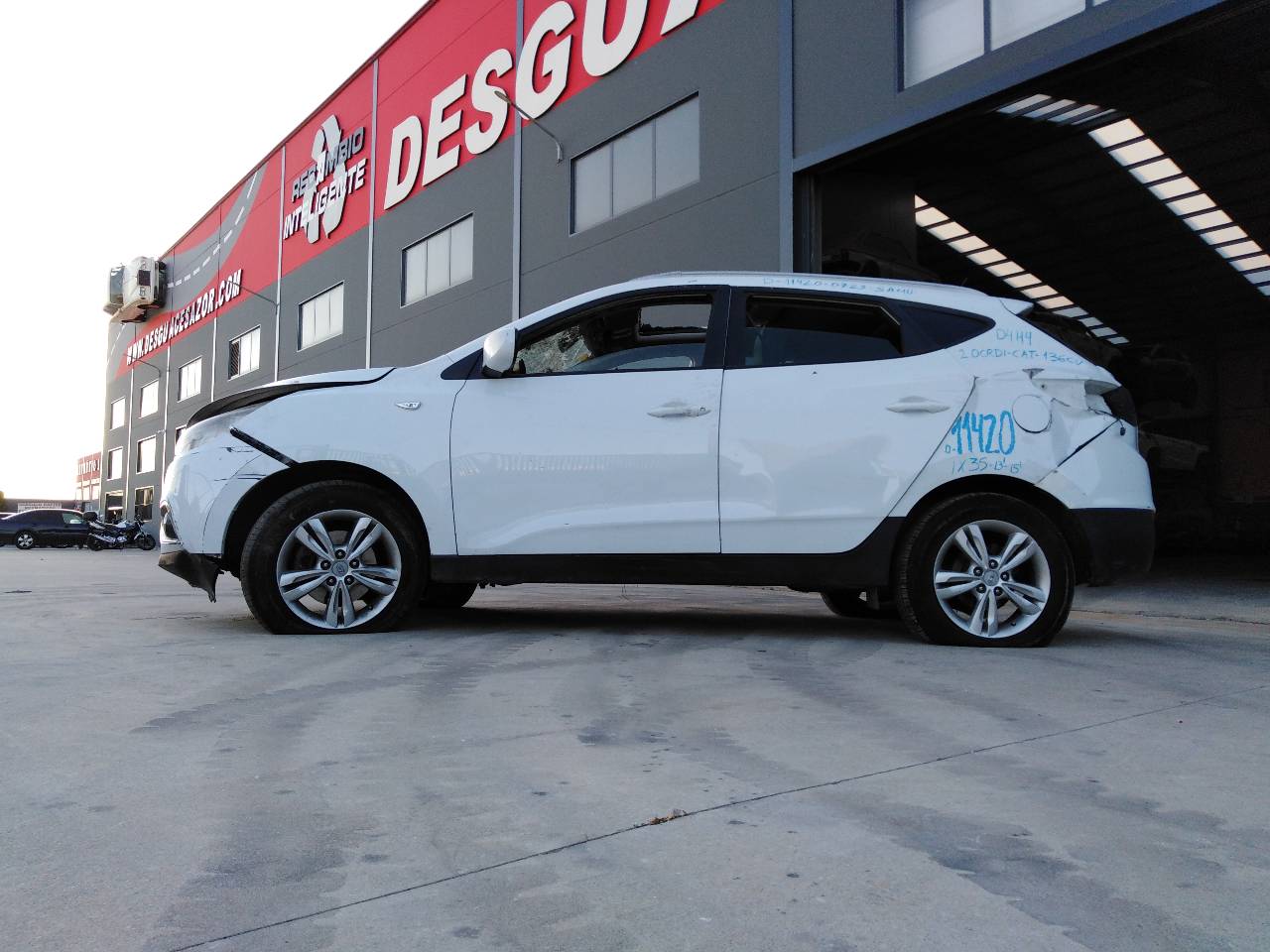 HYUNDAI Tucson 3 generation (2015-2021) Csomagtérajtó ablaktörlő karja 987001H300 21115907