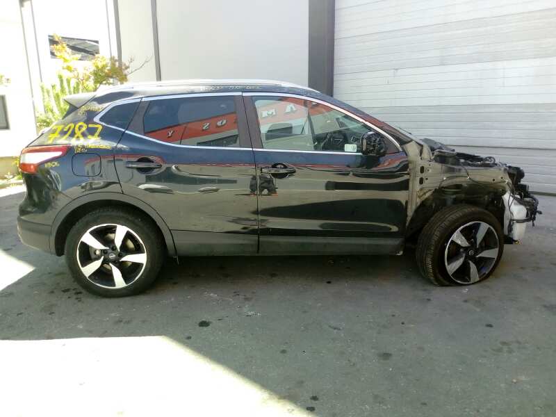 NISSAN Qashqai 2 generation (2013-2023) Fönsterhiss för höger bakdörr 827004EA0A,E2-A4-38-2 18576061