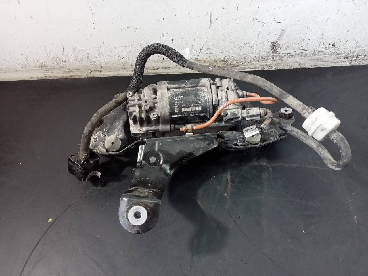 AUDI A6 C5/4B (1997-2004) Suspension Compressor 4G0616005D 26269630