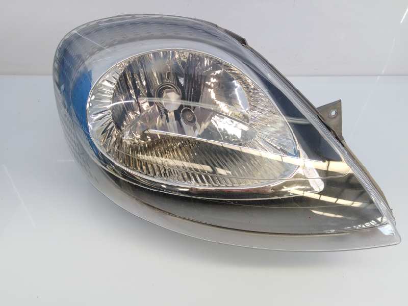 NISSAN Primastar 1 generation (2002-2014) Front Right Headlight E2-A4-8-1 18659596