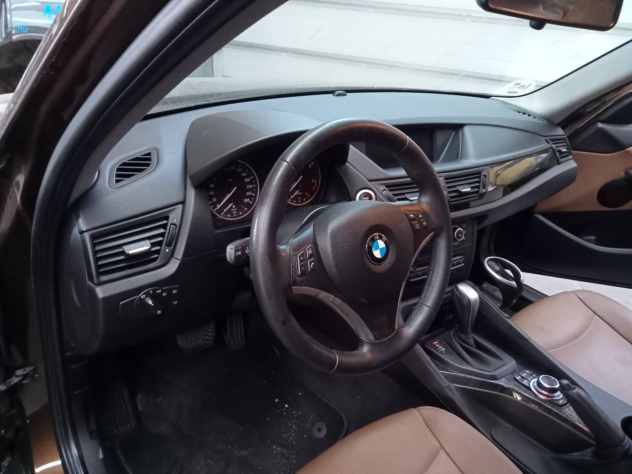 BMW X1 E84 (2009-2015) Galinio dangčio spyna 23302851