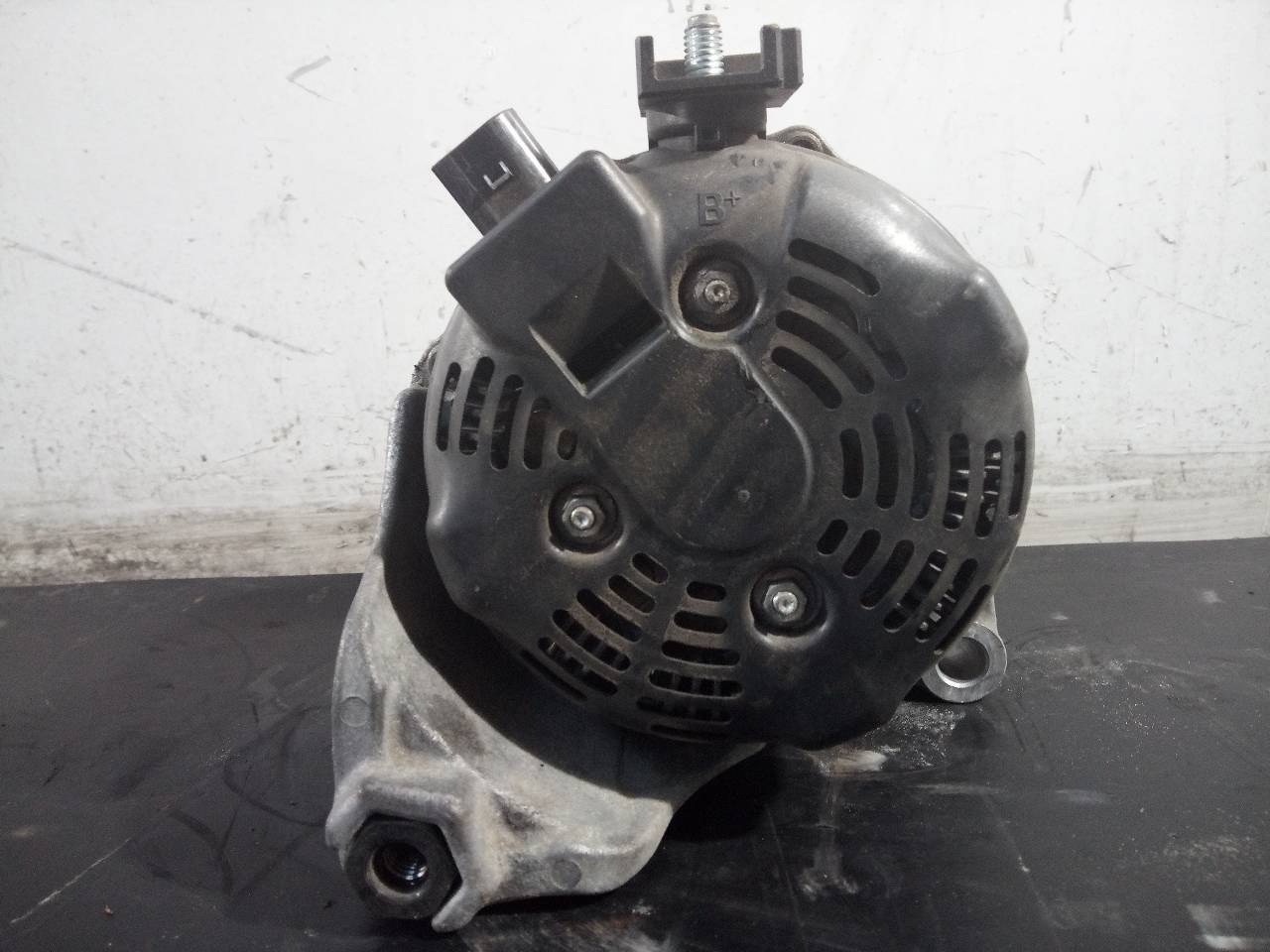 BMW 4 Series F32/F33/F36 (2013-2020) Alternator 1042118181,764013103,P3-A4-7-5 20967579