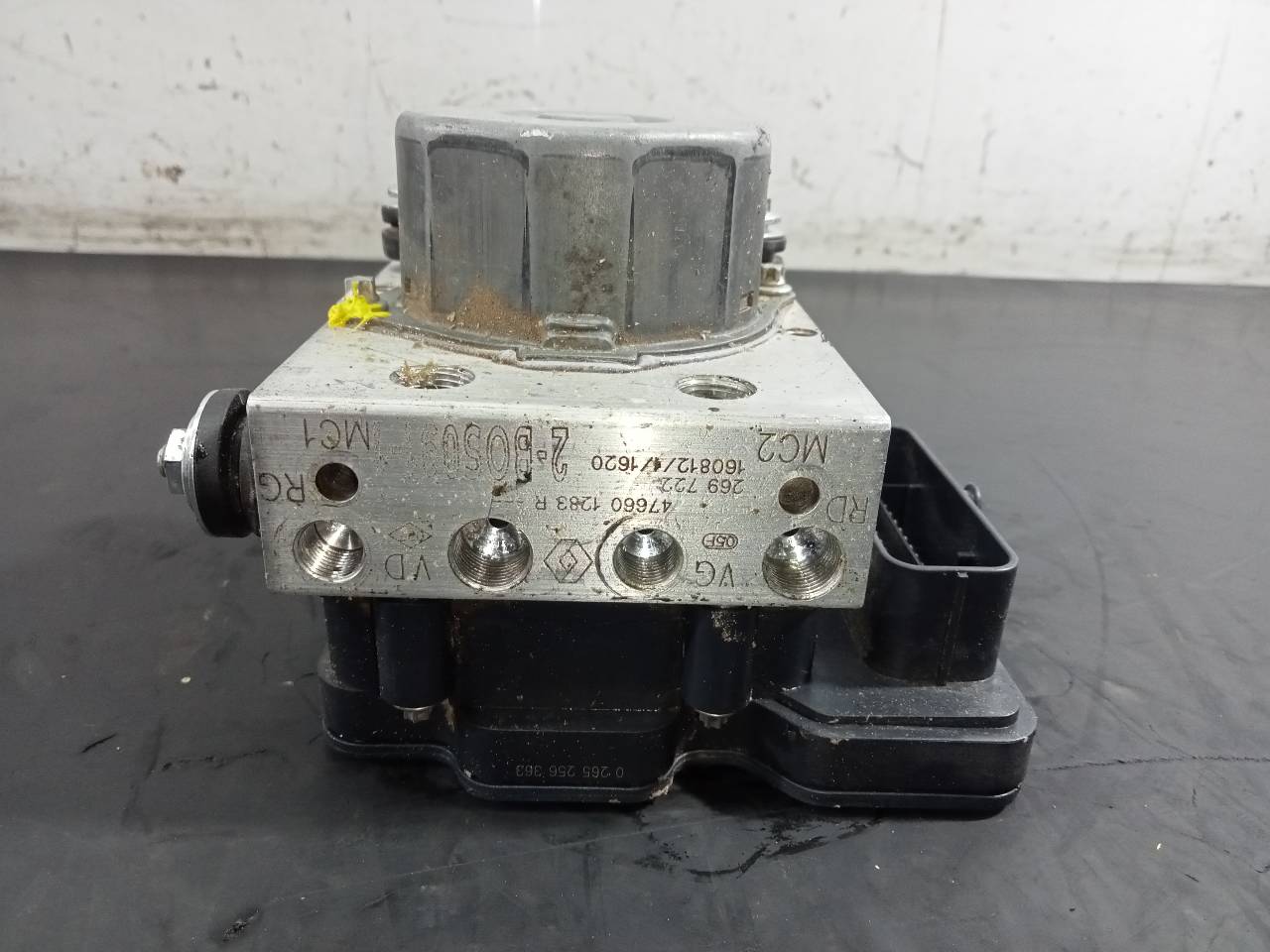 RENAULT Captur 1 generation (2013-2019) ABS Pump 476601283R, P3-B9-12-2 18531085