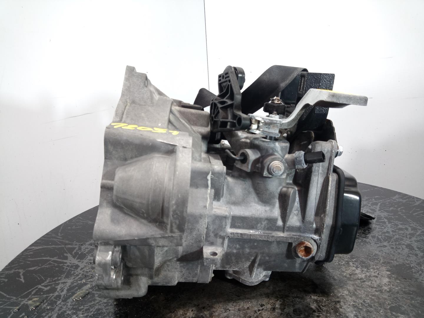 SEAT Toledo 4 generation (2012-2020) Gearbox MZL,M1-A1-33 23301379