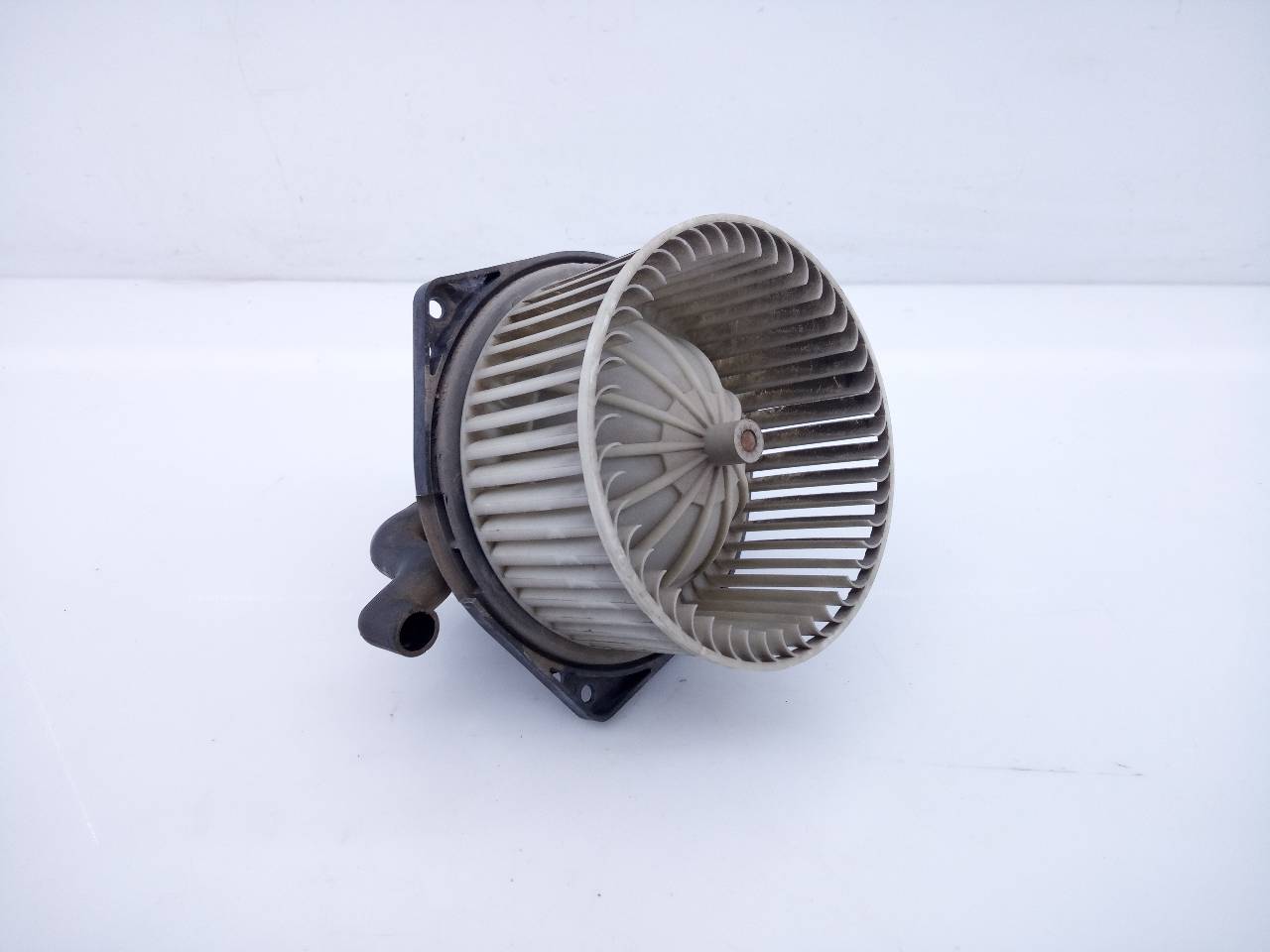 VOLVO Terrano 2 generation (1993-2006) Heater Blower Fan E2-A4-53-2 21800355