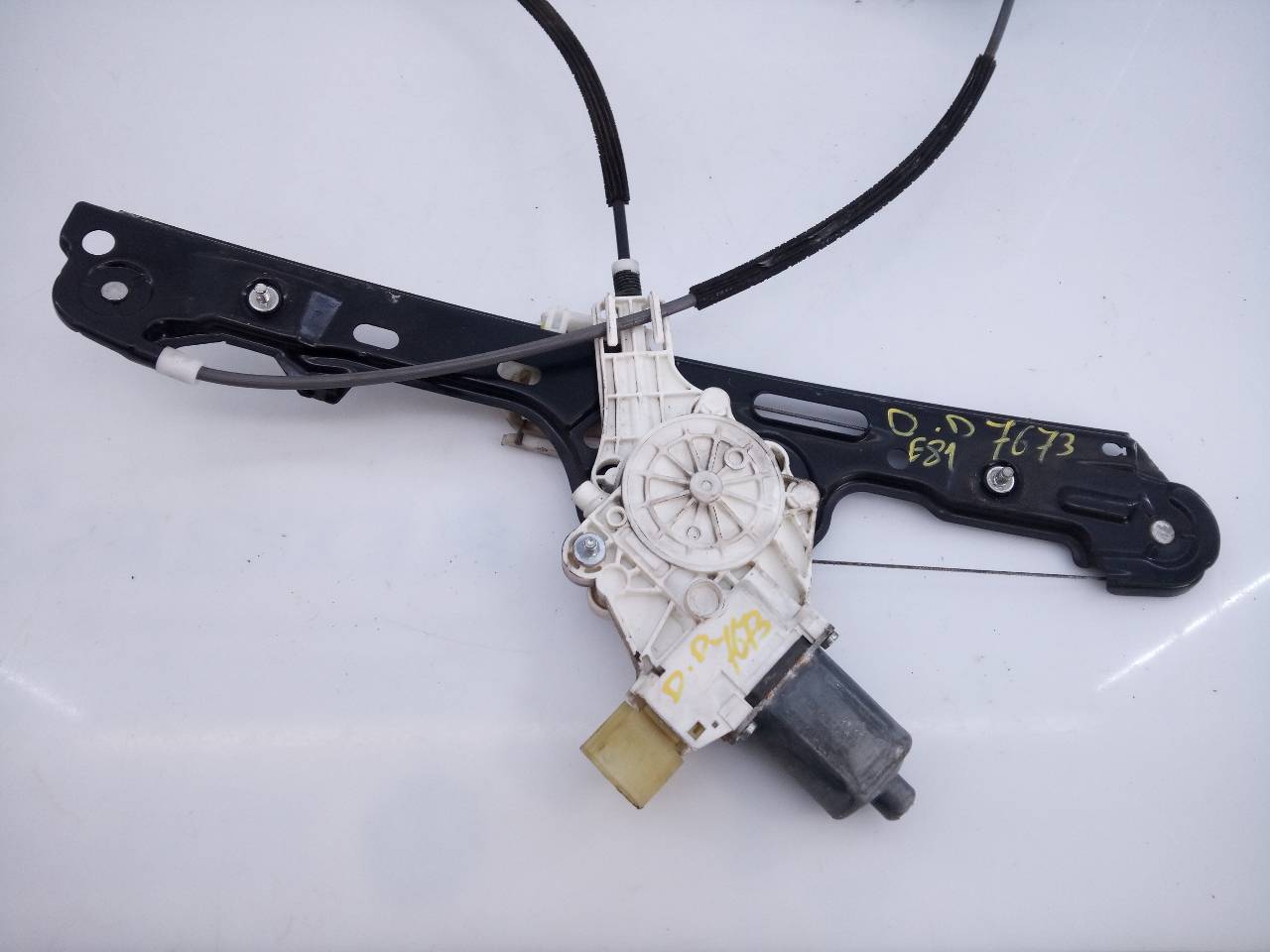 BMW 1 Series E81/E82/E87/E88 (2004-2013) Forreste højre dør vinduesregulator 51337138466,E1-A3-12-1 18614340