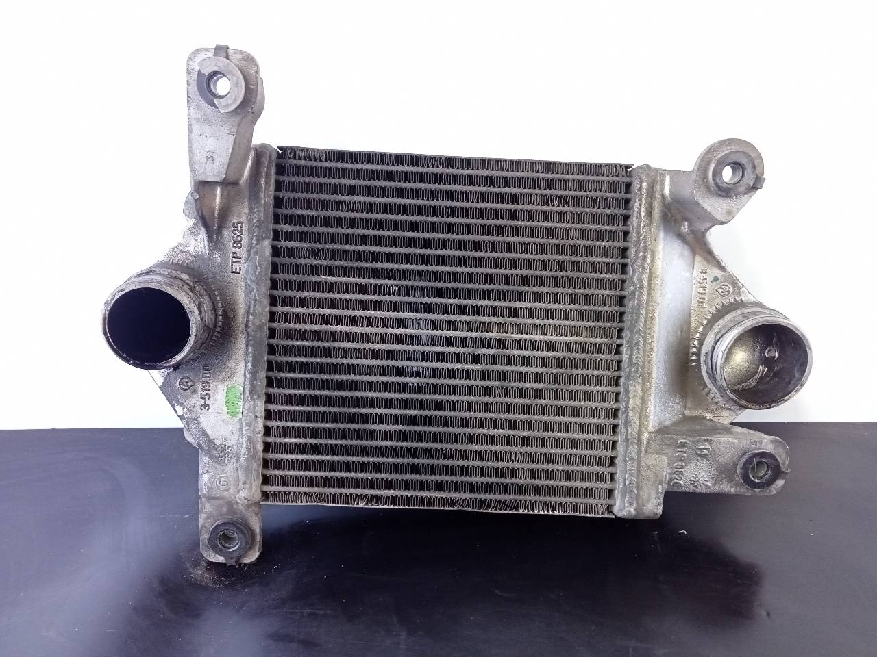 VOLVO Terrano 2 generation (1993-2006) Intercooler Radiator P2-B10-9 23296995