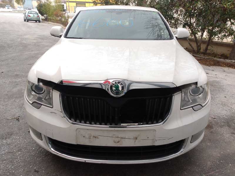 SKODA Superb 2 generation (2008-2015) Priekinių dešinių durų langų pakėlimo mygtukai 5J0959855FKZ 24484507