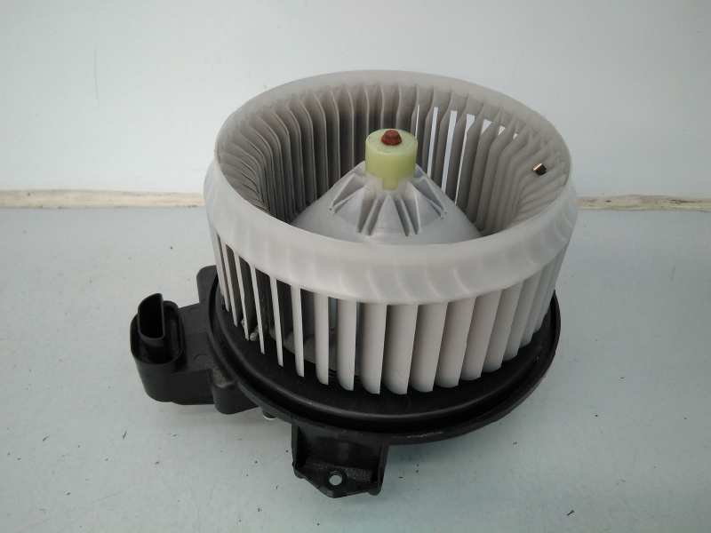 TOYOTA RAV4 4 generation (XA40) (2012-2018) Heater Blower Fan 2727008104,E2-B4-9-1 18584495