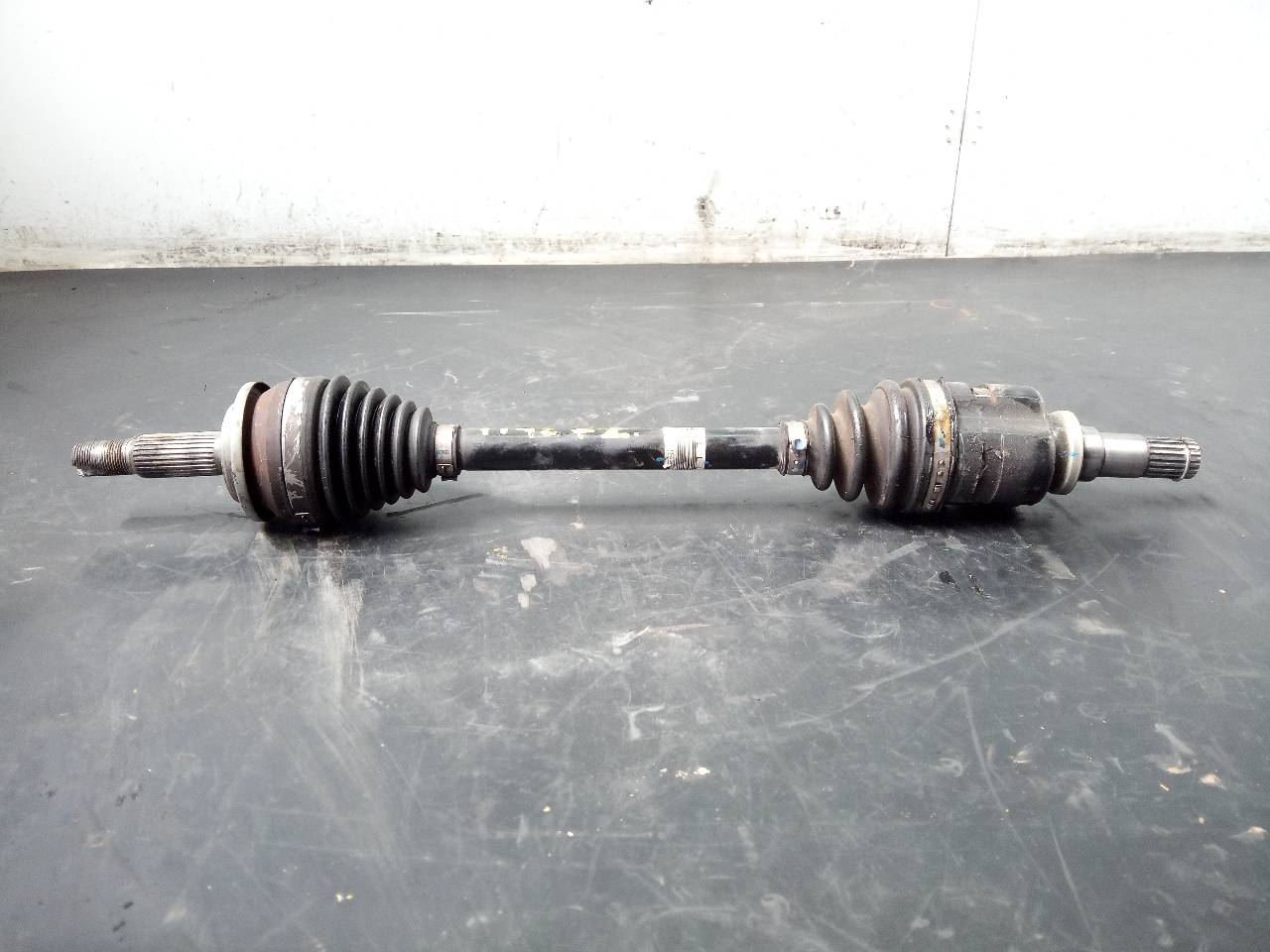 TOYOTA Verso 1 generation (2009-2015) Front Left Driveshaft 434200F031,P1-B6-33 21825316