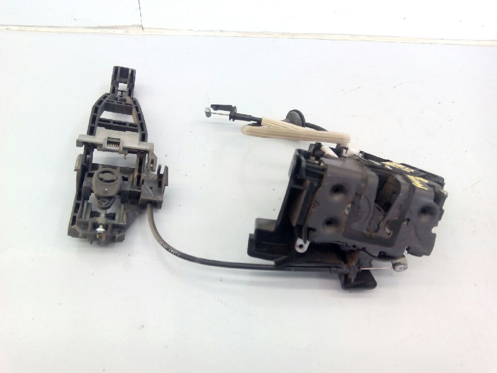 PEUGEOT Focus 2 generation (2004-2011) Front Left Door Lock 3M5AR21813ET, E2-B3-61-2 18394744