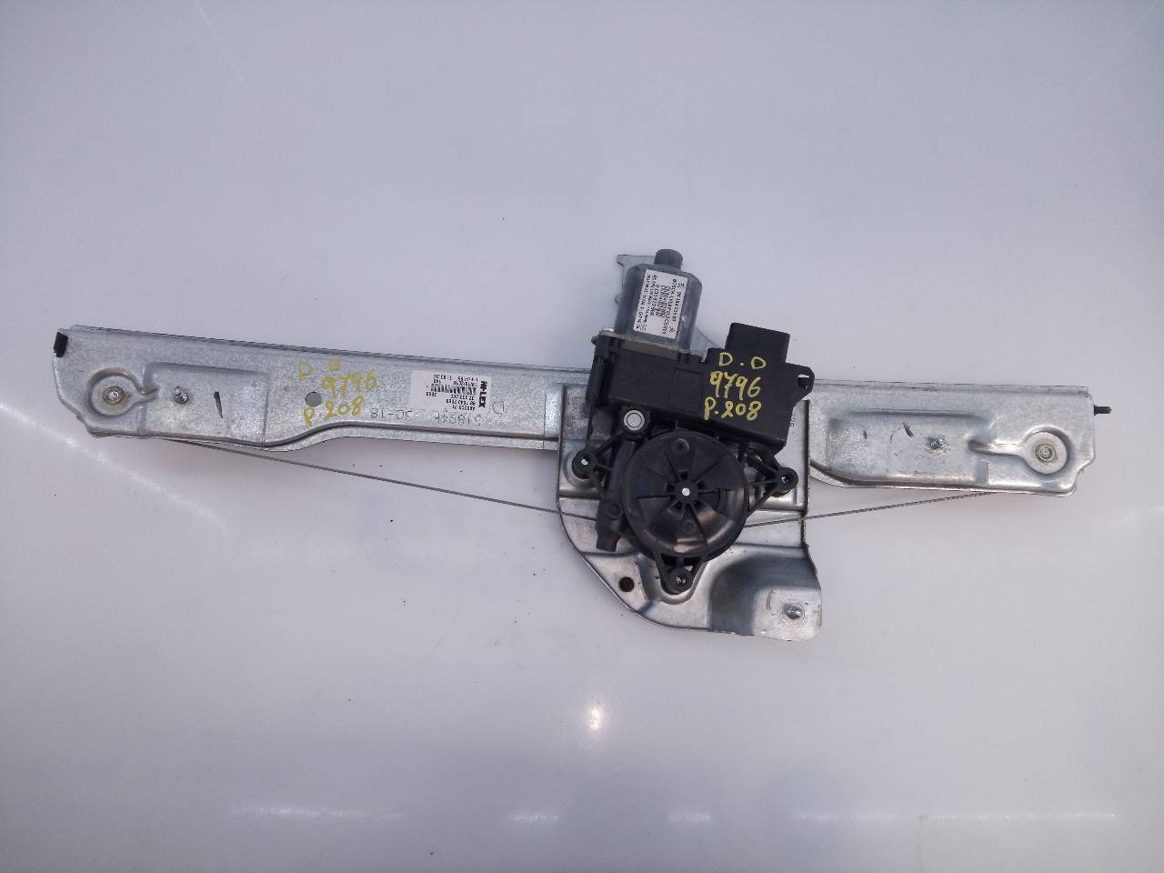 PEUGEOT 208 Peugeot 208 (2012-2015) Front Right Door Window Regulator 9816401680,E1-A4-12-1 26266939