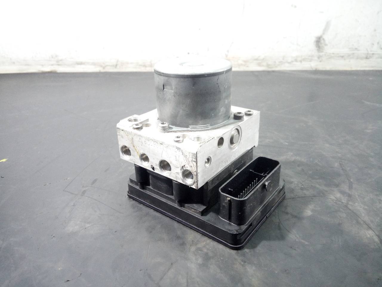 FIAT 500L 1 generation (2012-2024) ABS Pump 63190115, P3-B8-28-1 21798434